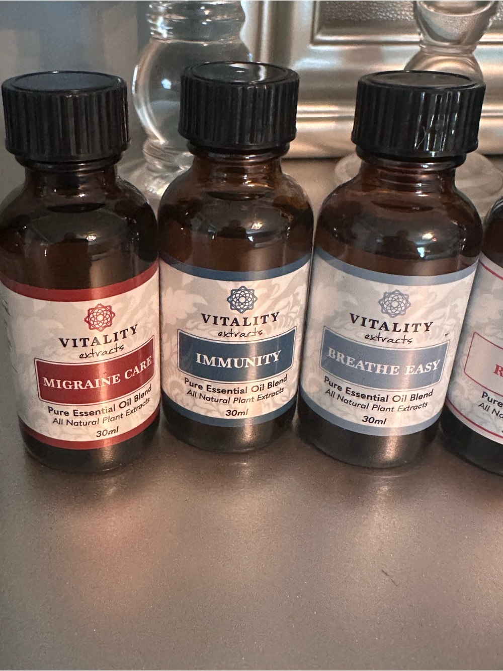 Essential Oil Set (18 oils) New - Picture 5 of 8